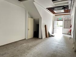 Rowell Road (D8), Retail #570487251